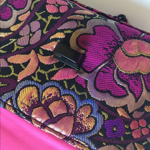 NWT STEVE MADDEN FLORAL BAG W/ detachable strap - Picture 6 of 10